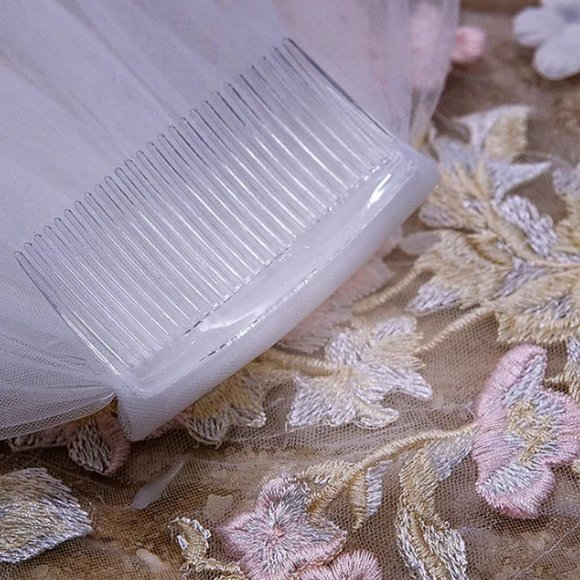 Wedding Veil - Picture 4 of 6